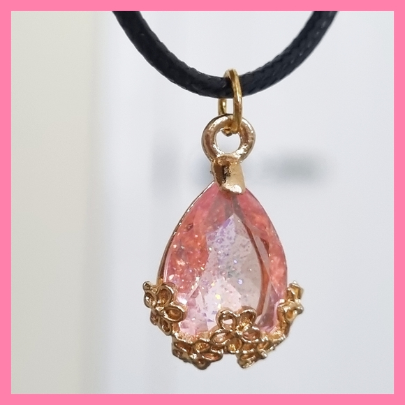 Necklace | Sparkle Pendant | Gorgeous, Glamourous & Glitzy 🩷 - Picture 7 of 11